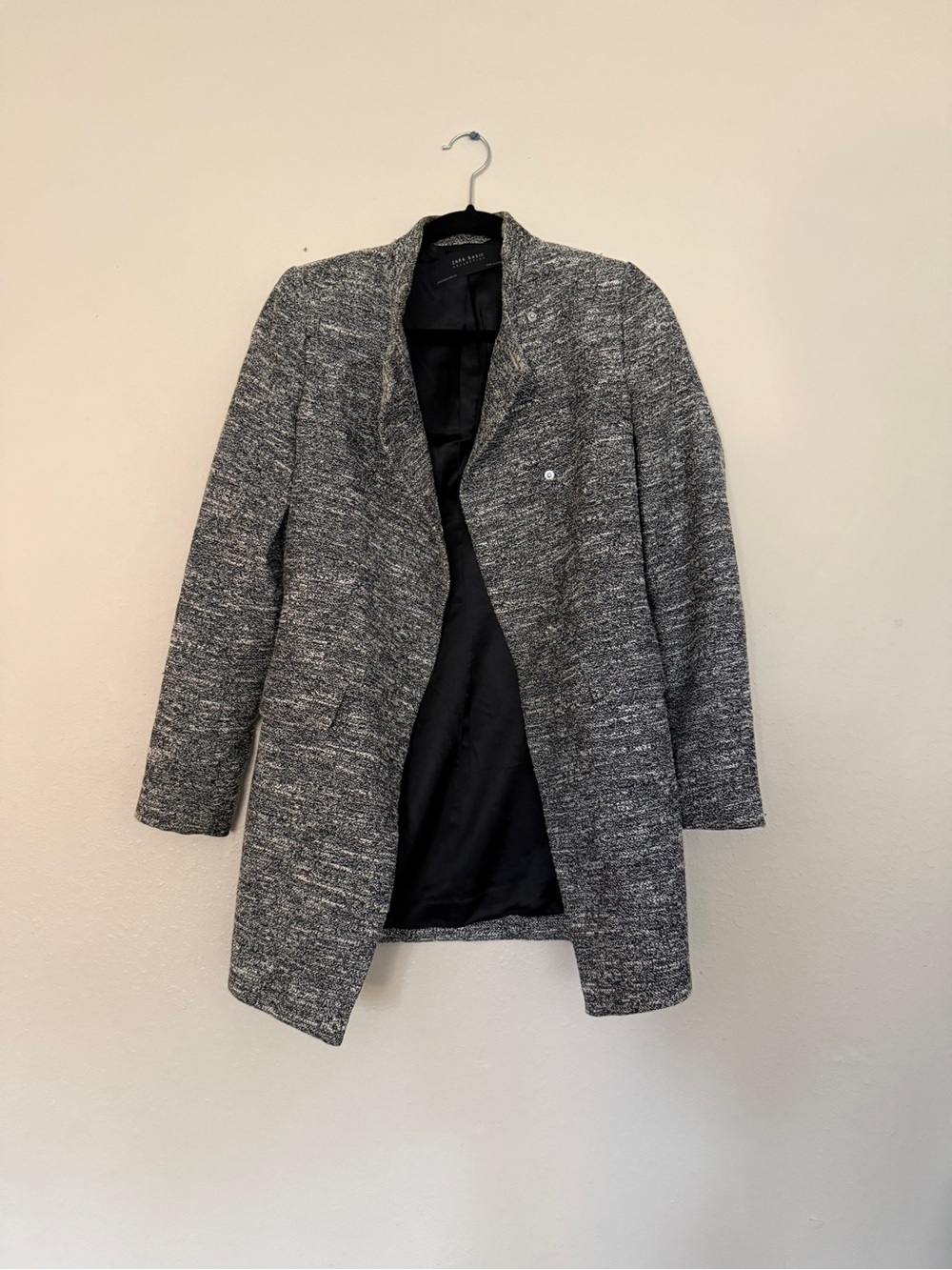 Zara Black and Gray Open-Front Knit Blazer